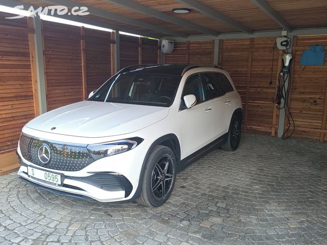 Mercedes EQB